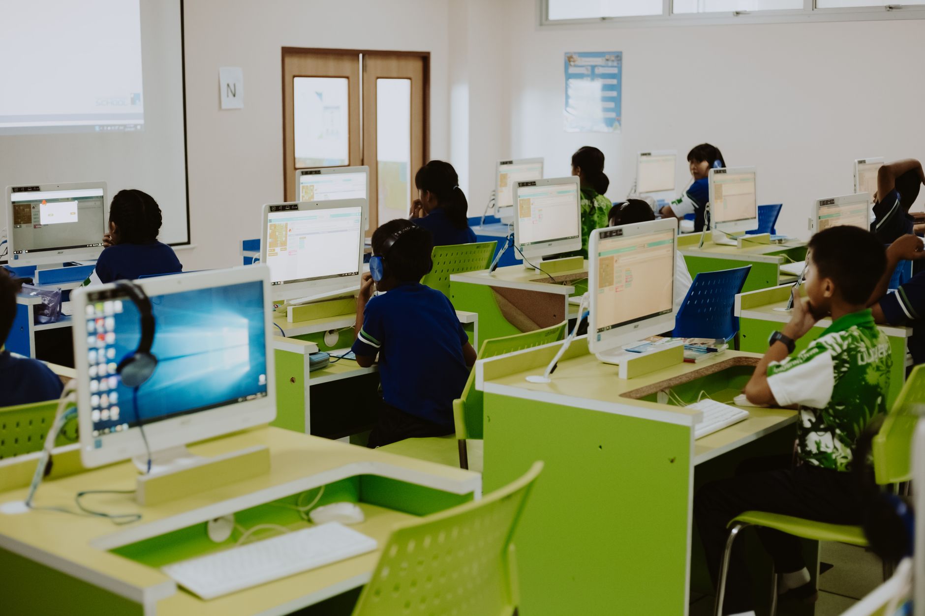 郑州科技学院附属中等专业学校 · 休闲体育服务与管理 专业介绍与报名信息