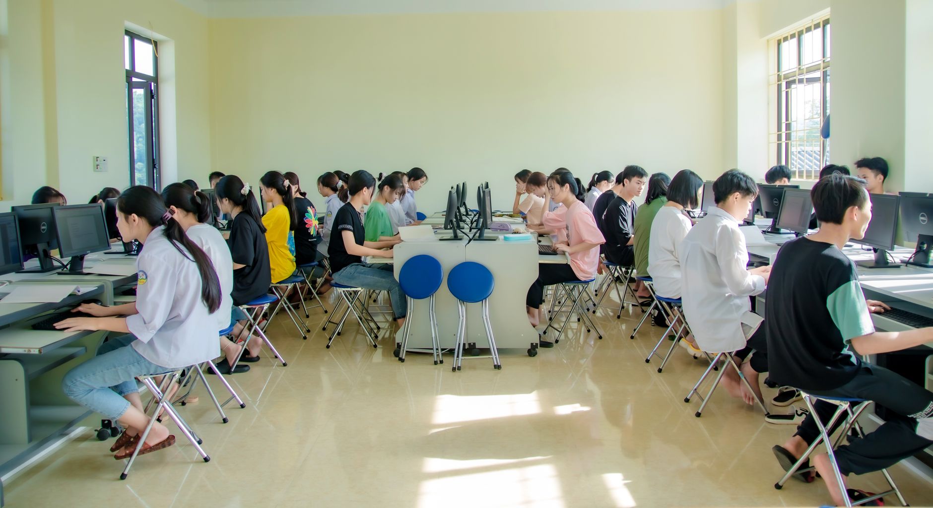 郑州科技学院附属中等专业学校 · 工艺美术 专业介绍与报名信息