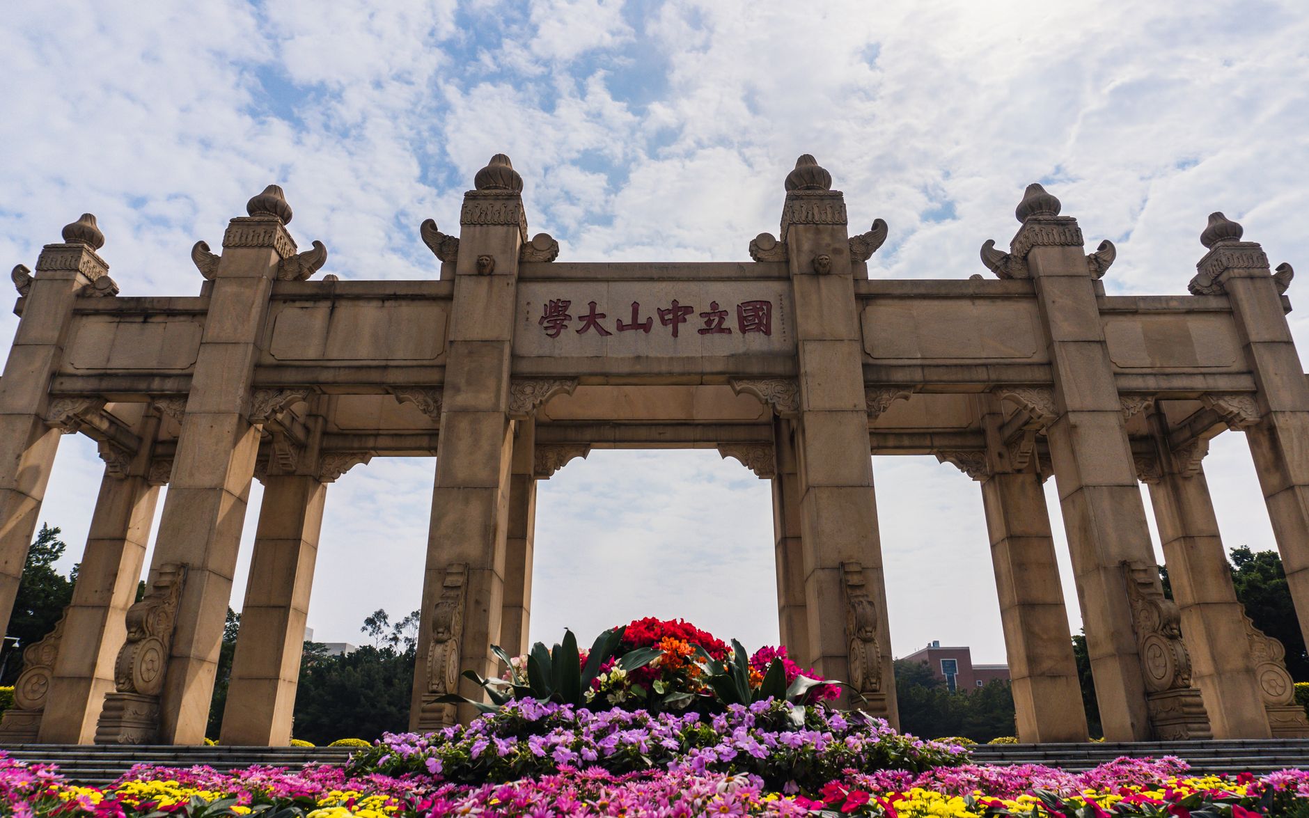 家长到郑州信息工程职业学院看校看什么