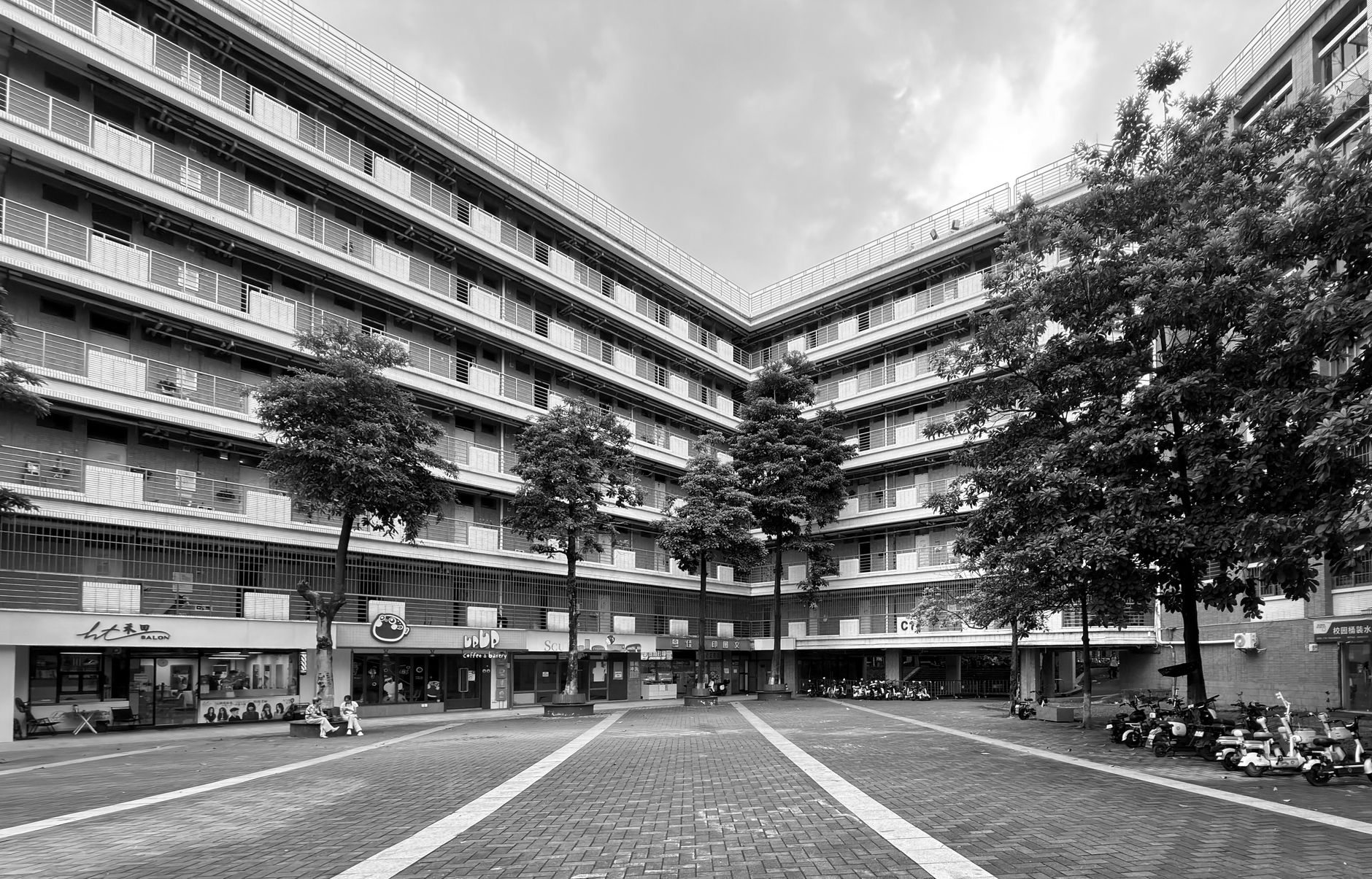 带中考成绩单去选学校，三个地方能看出门道