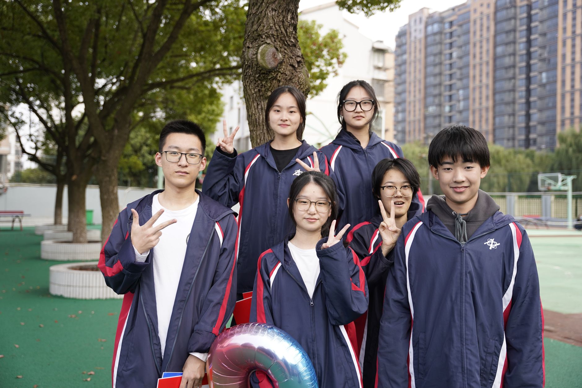 成绩没出来前能不能先去学校看？先看什么不浪费时间